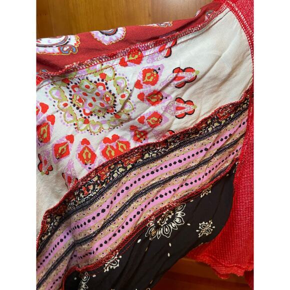 Free People We the Free Women Small Blossom Thermal Top Red Bandana Sleeves Boho - Picture 16 of 17